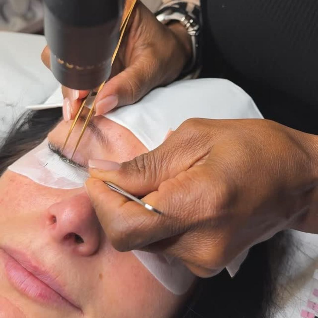 Divina Beauty Wimpernverlängerung Heidenheim an der Brenz