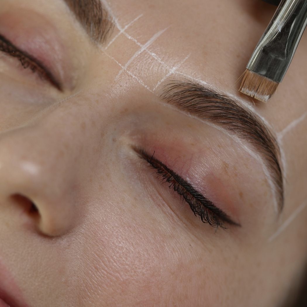 Augenbrauen Divina Beauty Heidenheim an der Brenz Wimpern & Augenbrauen